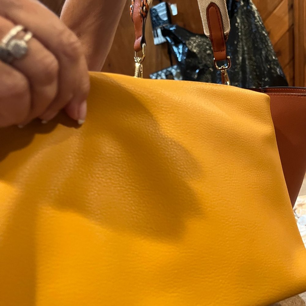 Chestnut Shoulder Bag With Insert - image 2